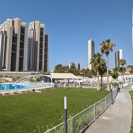 Sunset Waves Retreat * Benidorm