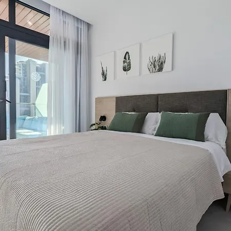 Sunset Waves Retreat Benidorm