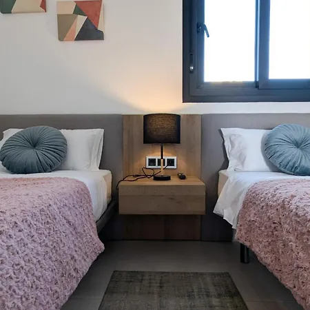 Sunset Waves Retreat *