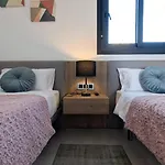 Sunset Waves Retreat *