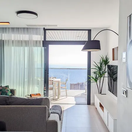 Sunset Waves Retreat 아파트 *